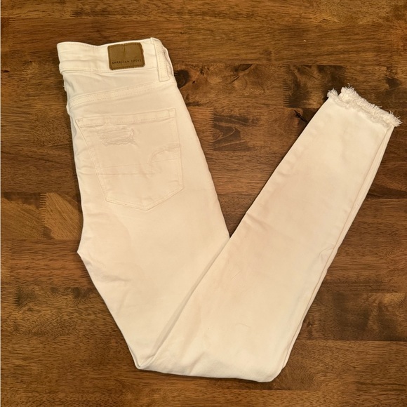 American Eagle White Hi-Rise Skinny Jegging 2 - Picture 1 of 5